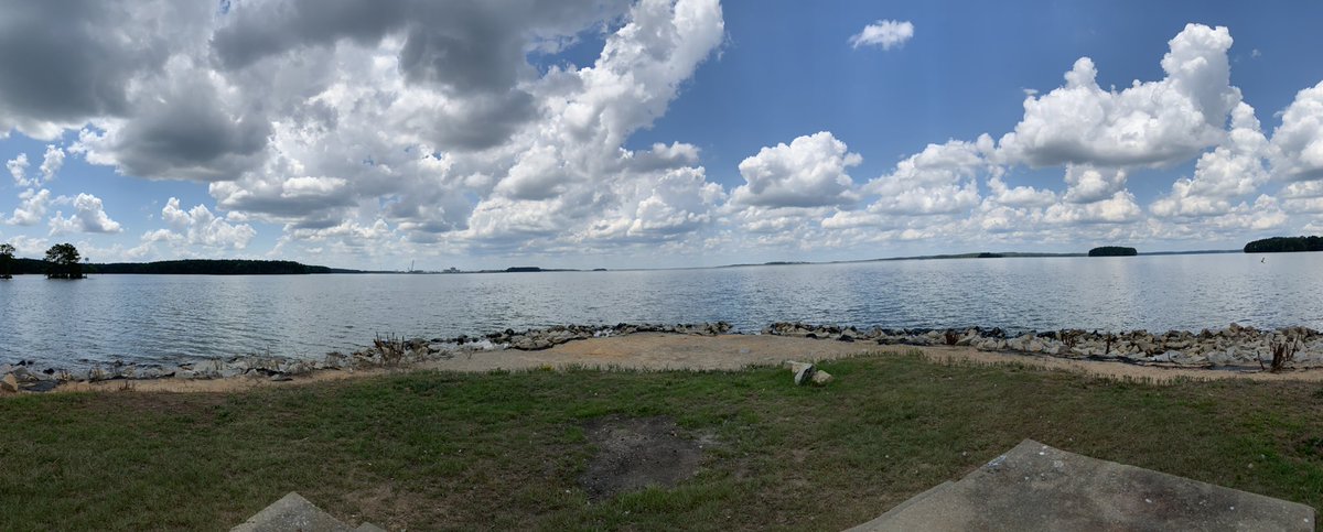 joshglover0's tweet photo. Work spot for a few minutes https://t.co/5ELfTWcJkP