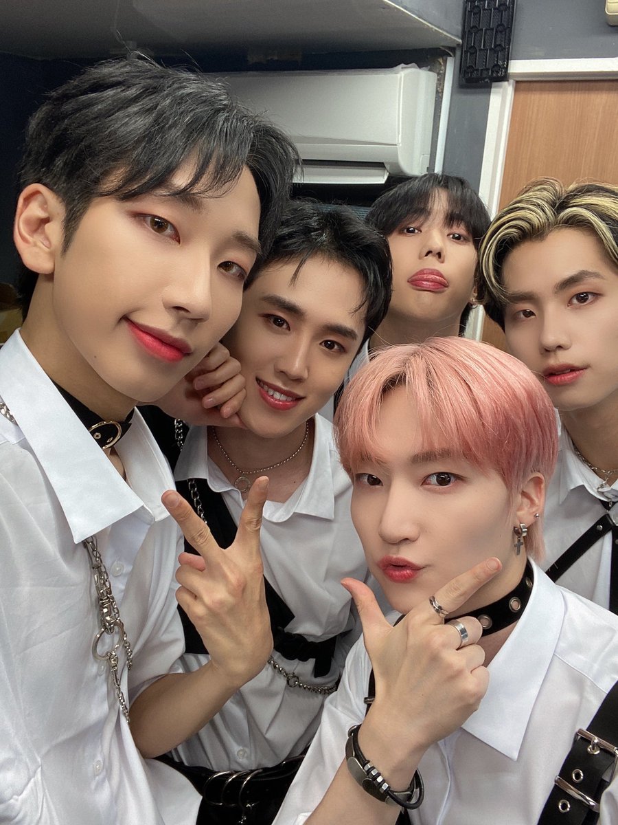 블랙레벨(Black Level) on Twitter: "[#블랙레벨]#N##N#다들 오늘도 고생하셨습니다!!#N#항상 고맙고