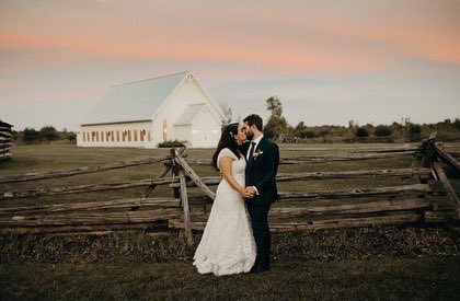 When you’re on the same page with your wedding photographer than Golden Hour photos are a must. 
A beauty sunset to cap off the perfect day!