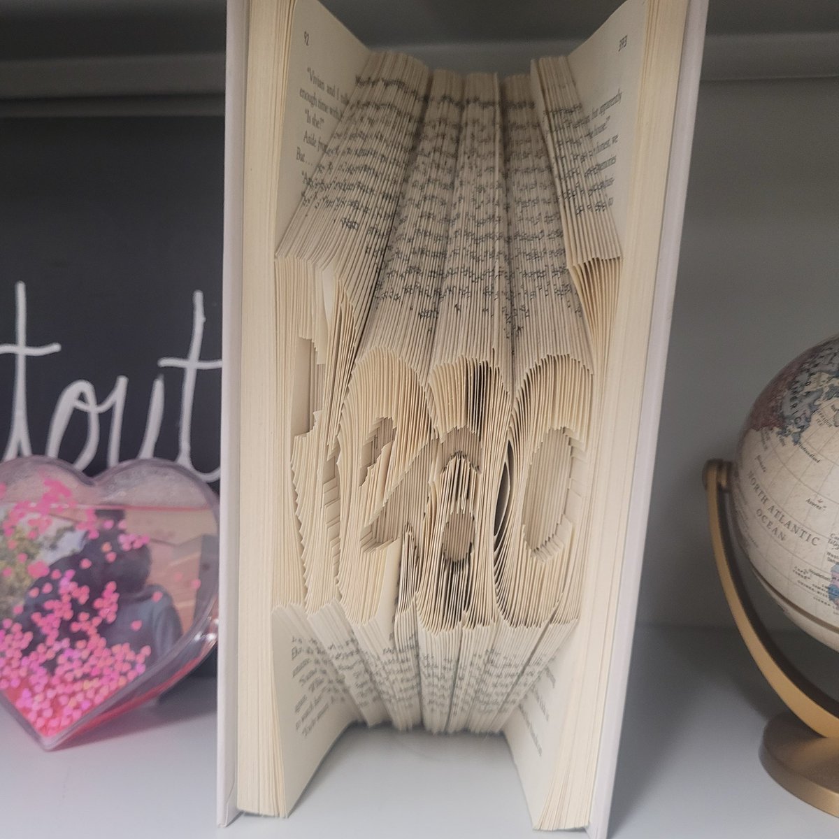 MrsSalleeJBS's tweet photo. We have some talented teachers here! I'm impressed by #BookFolding #LoveToRead #AllThingsBooks https://t.co/EzKDFivNea