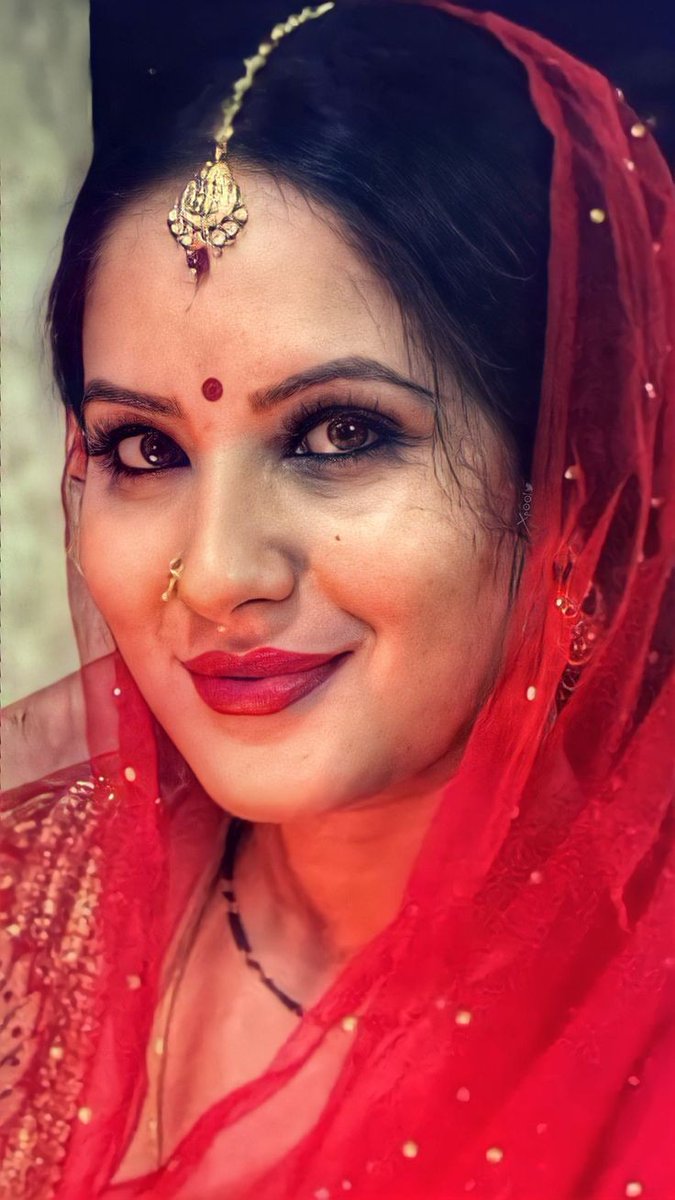 Mansi94893004's tweet photo. " मिलेंगे किसी नजर पे आपकी यूं ही ,
लुफ्त अभी इन आंखों का गुजरा हुवा कोई वक्त तो नहीं।। https://t.co/akw4WsTnBD