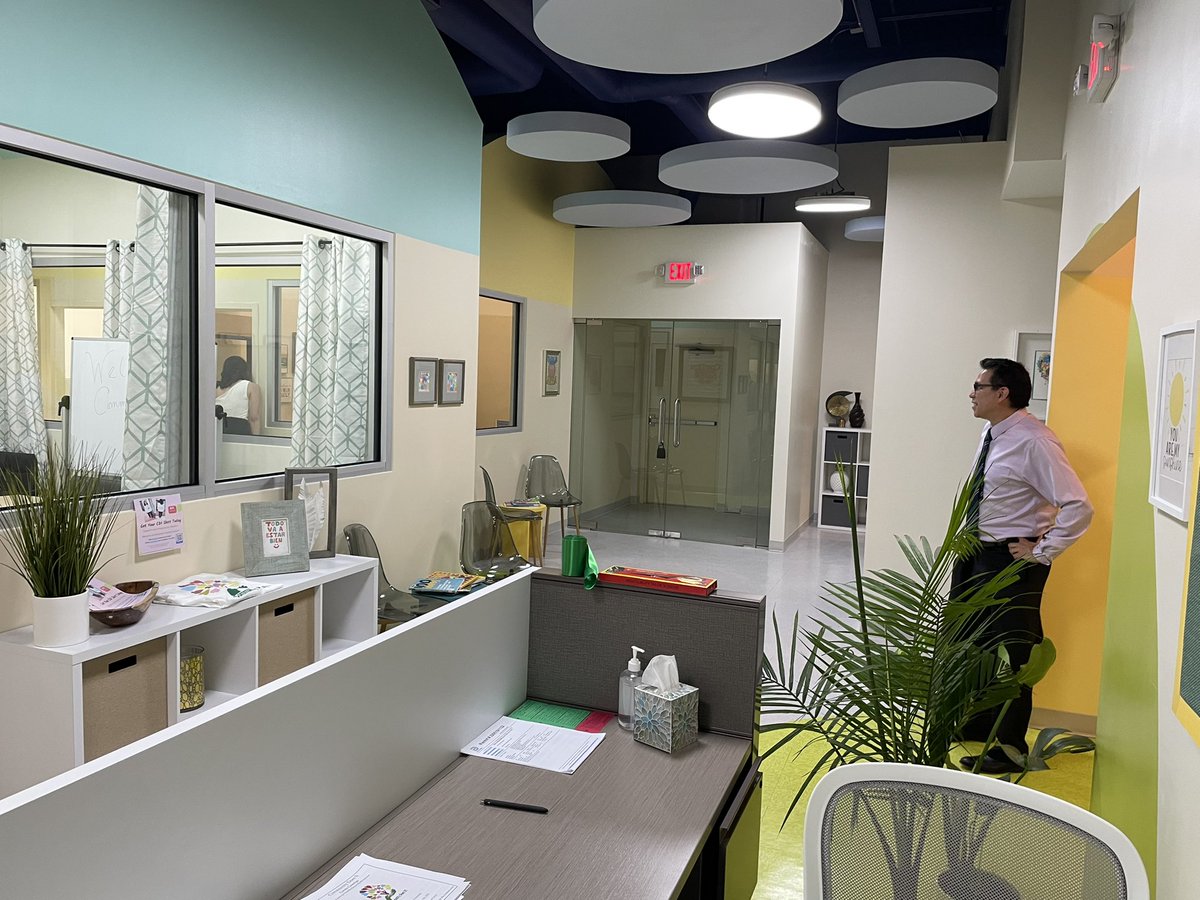 A huge thanks for all those who helped make our Ribbon Cutting Ceremony a reality! “Cuenta Conmigo” is a family mental health services clinic in Pleasant Grove and will give access to routine mental health services to community families.
#communityorganizing #mentalhealthdallas