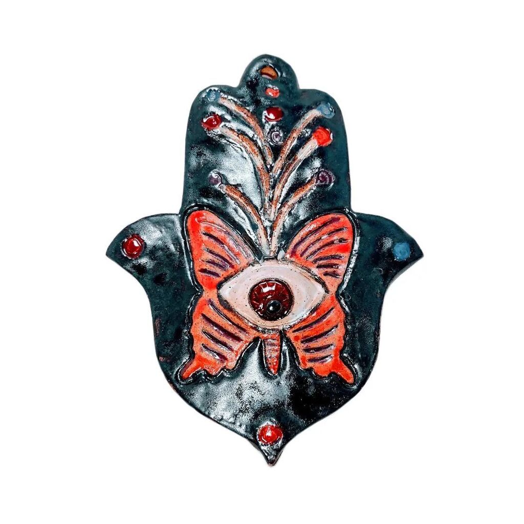 aberrantceramic's tweet photo. Just added Butterfly Hamsa to my Etsy shop.
#butterfly #hamsa #hamsahand #evileye #ceramicornaments #ceramicsofinstagram #ceramicist #ceramiccreatures #wallart #tucsonartist #aberrantceramics #etsysellersofinstagram #etsyartist #etsyhandmade https://t.co/uTHLfrkeL5