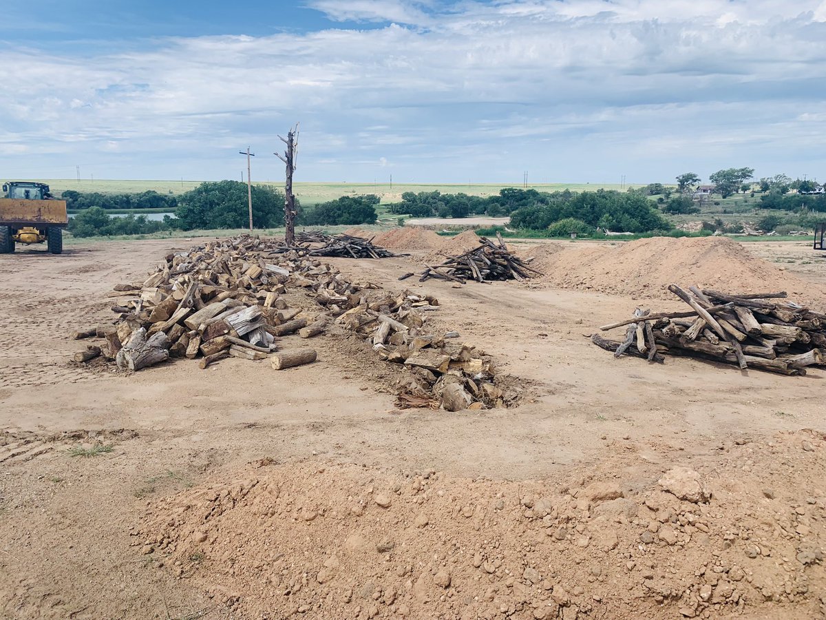 lathemfarms's tweet photo. Doesn’t look like much yet, but #BBQ pit area is staged for 1pm wood stacking. Y’all come help. #xitrodeo #beef https://t.co/c37DqVKRwV