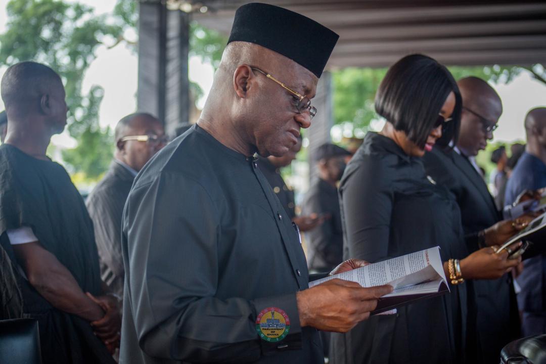 hon_okmb's tweet photo. I recently joined colleague Members of Parliament, President Nana Addo Dankwa Akufo-Addo, and government officials to pay our last respects to the former MP for Zebilla, John Ndebugre, who has since been interred. Fare well, Nde. We are grateful for your services to Mother Ghana. https://t.co/wp8nAnLA0u