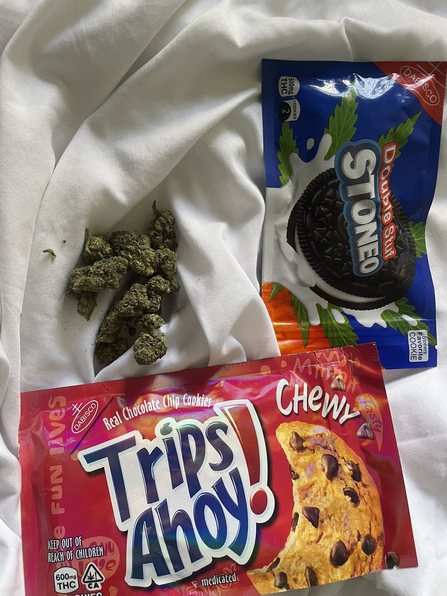 Goodie packs for the weeekend 👀🔥 #tapin #gas #edibles #plug #lit #miami