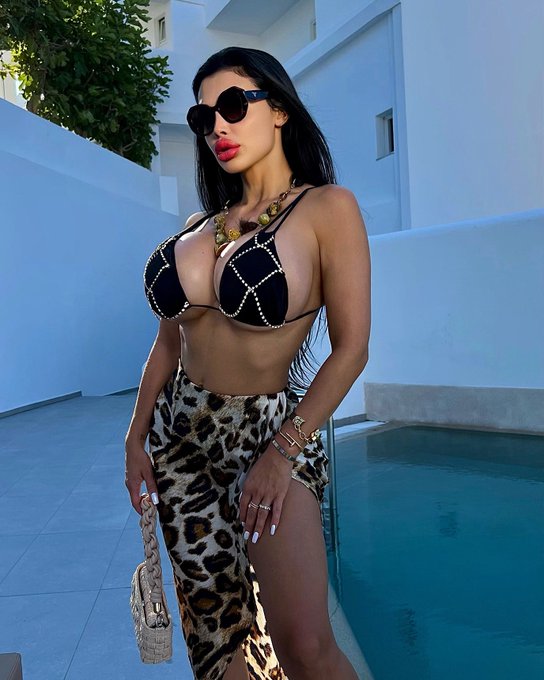 Hello Santorini? https://t.co/BRDuCToAHO