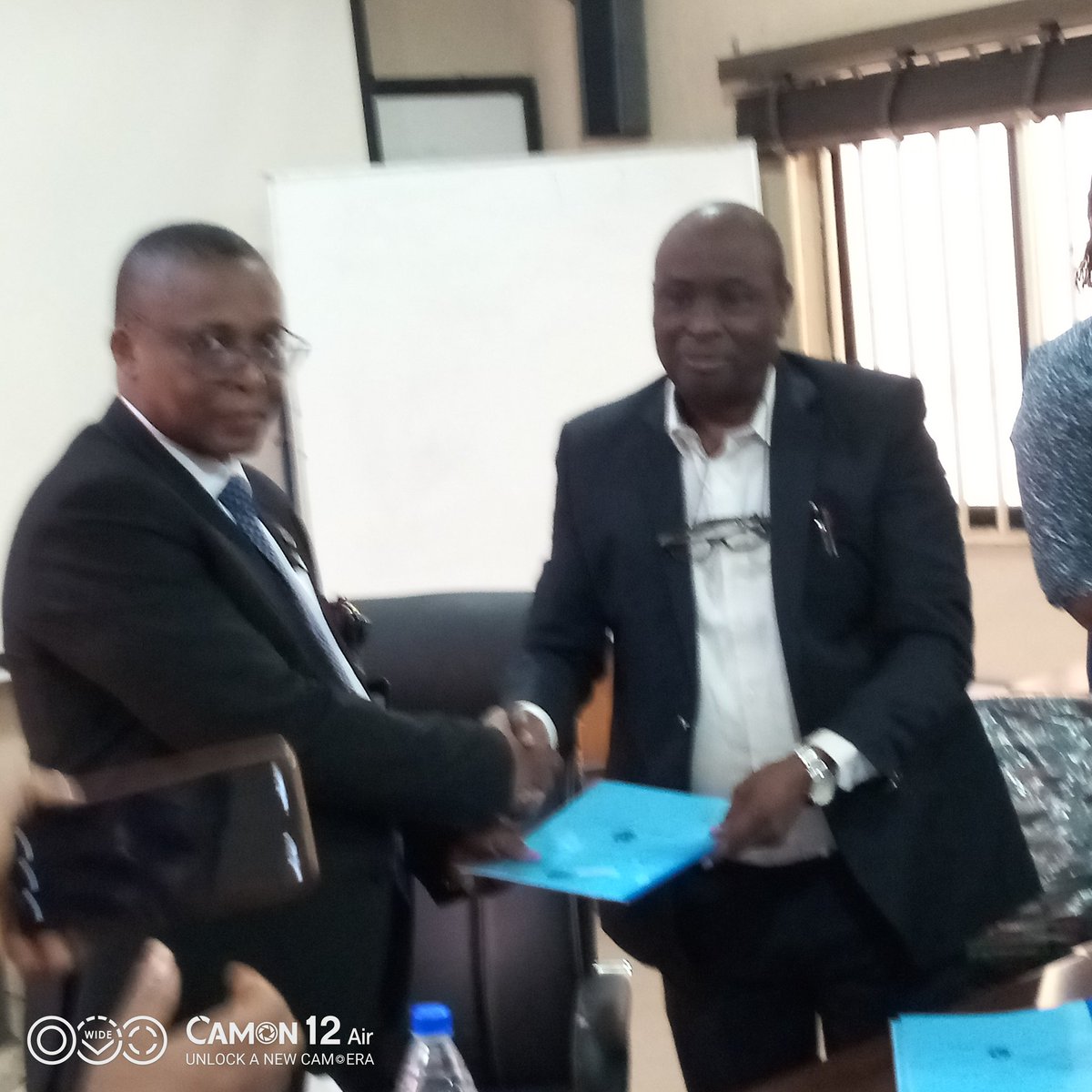 The Director General Dr Samuel Etatuvie @sametatuvie hosted Prof Owunari Abraham Georgewill @Owunarigeorgew1 The Vice Chancellor and Dr. Eucharia Oluchi Nwaichi @EuchariaN The Director, Exchange & Linkage Programs Unit of University of Port Harcourt, Rivers State to sign an MoU