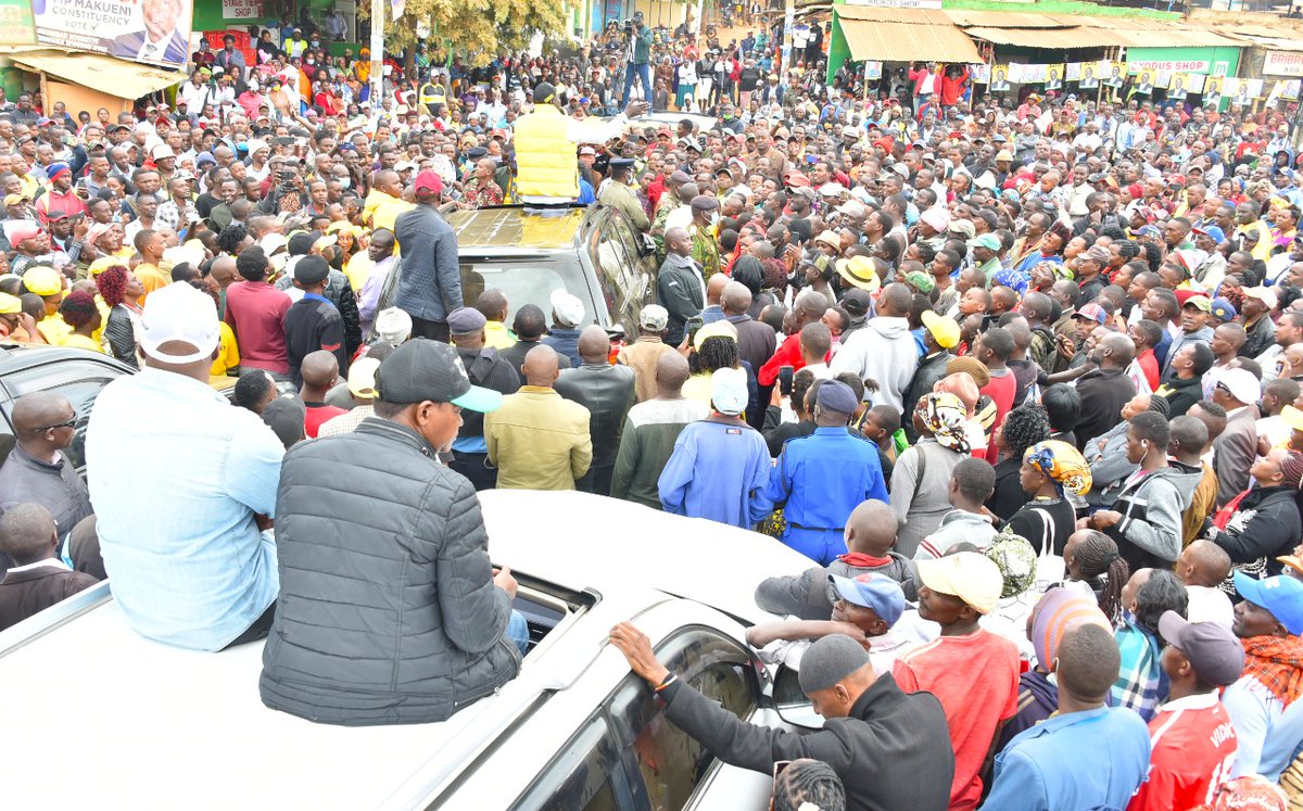 BobKisyula's tweet photo. Thank you Kalamba, Kyuasini and Kikima residents for coming out in your thousands to welcome the 5th president.

#SenatorNiKisyula
#MakeMwakueniWork
#makuenikwanza https://t.co/znFnEx1muE