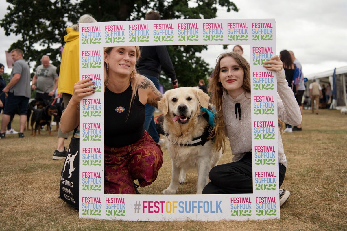 Did you go to Suffolk Dog Day last Sunday? What a fantastic day!

Share your photos with us, we’d love to see them 🐾📸

#FestOfSuffolk #SuffolkDogDay #WhatsOnSuffolk #HelminghamHall #DogShow #InstaDogs #PlatinumJubilee
