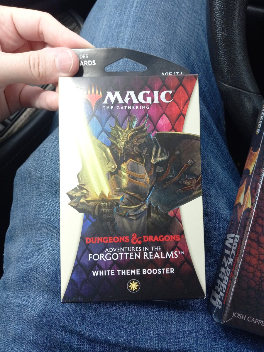 DarkSniper925's tweet photo. Here's what I got today because I may have a spending problem. #dnd #mtg #capitalism #nicolbolas #Ajani https://t.co/MC29D32kWH