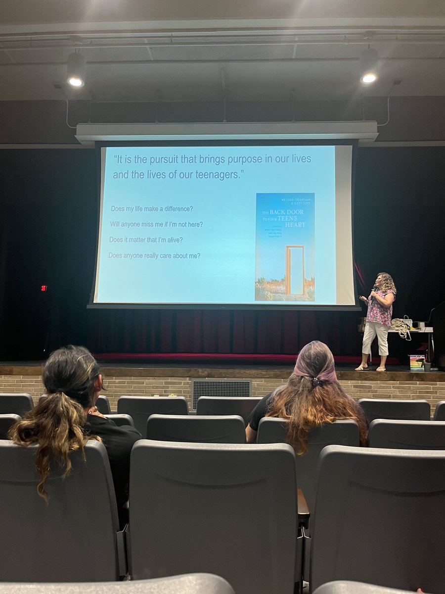 MrsRebandt's tweet photo. Thanks for an awesome keynote speech, @teambond #EdcampMACUL https://t.co/0y4G4MaUIV