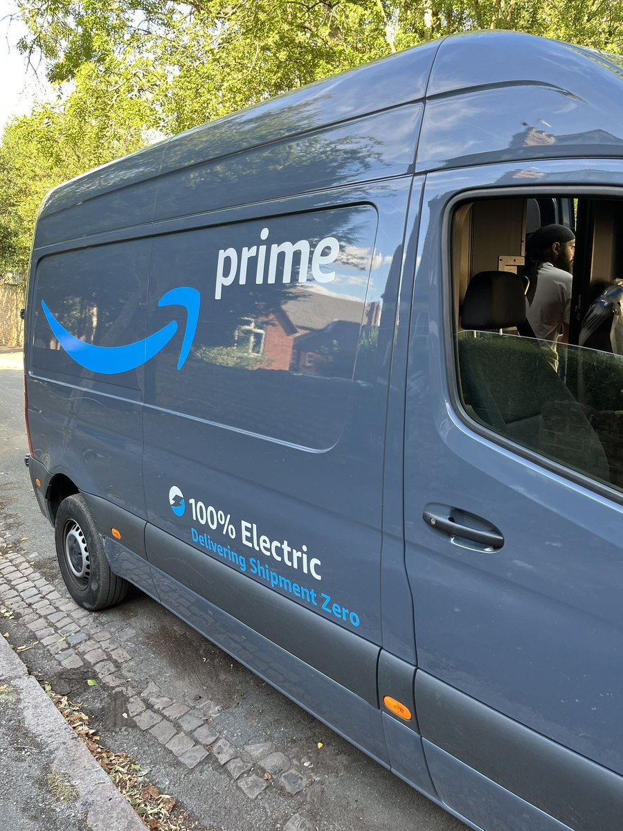 Think your man might need some new tyres. He often drives past our house too fast and screeches out of junctions <a href="/AmazonUK/">Amazon.co.uk</a> cc @NottmCityPolice