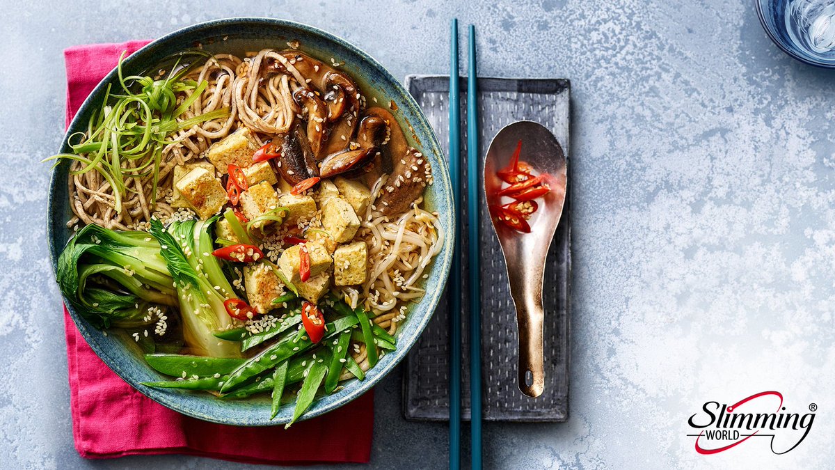 Leigh_SW's tweet image. #FoodOptimising tip: trying mixing 50:50 white and wholewheat pasta (allowing a bit of extra cooking time). Why? Because the wholewheat pasta adds more fibre to your meal, this provides extra filling power and extra health benefits 😍