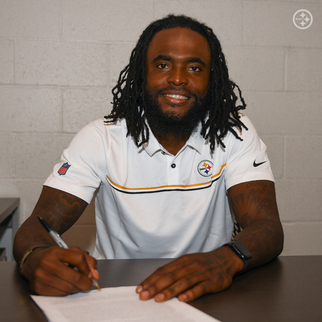 Diontae Johnson Signs Extension With The Steelers