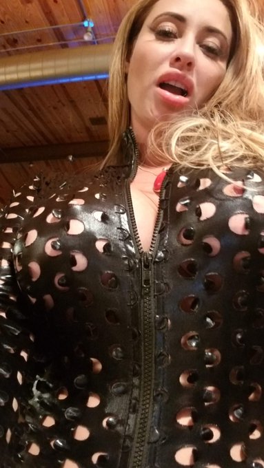 Am I on your insanely dirty mind all the time?   🔥 https://t.co/UTN10rFFai 🔥 https://t.co/D7q9TTzGCX<a href="/tag/mvsales"class="tags"><span>#mvsales</span></a>