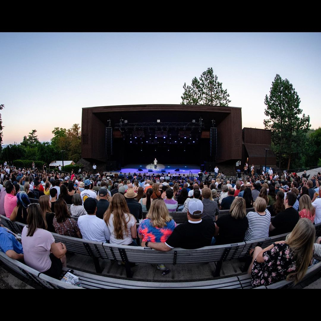 natebargatze's tweet photo. It's been amazing doing shows outside again. We've got a bunch more shows this summer so come on out! Thanks to @matty_h_photography for capturing the night. https://t.co/8Ita1Q2frS