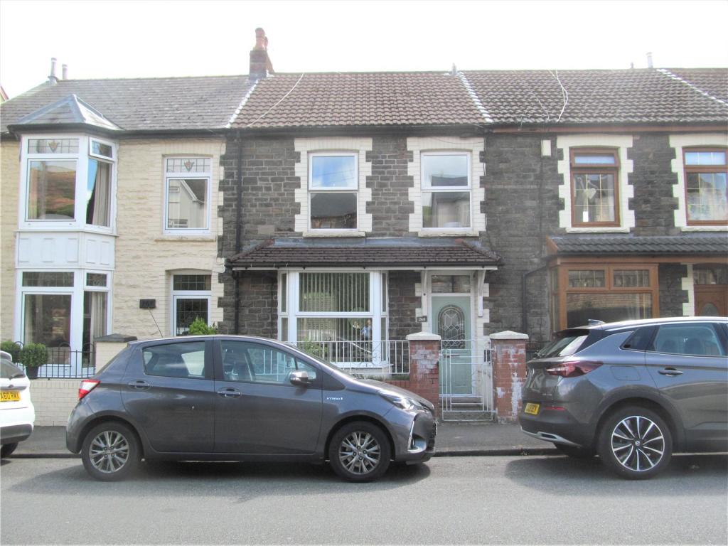 💖💖💖💖💖💖💖💖💖💖MOVE STRAIGHT IN TO THIS BEAUTIFULLY PRESENTED HOUSE   ***
IMMACULATELY PRESENTED THREE BEDROOM MID TERRACE HOUSE WITH FORECOURT AND BAY 💖💖💖💖💖💖💖💖💖💖💖

 zcu.io/YHeu