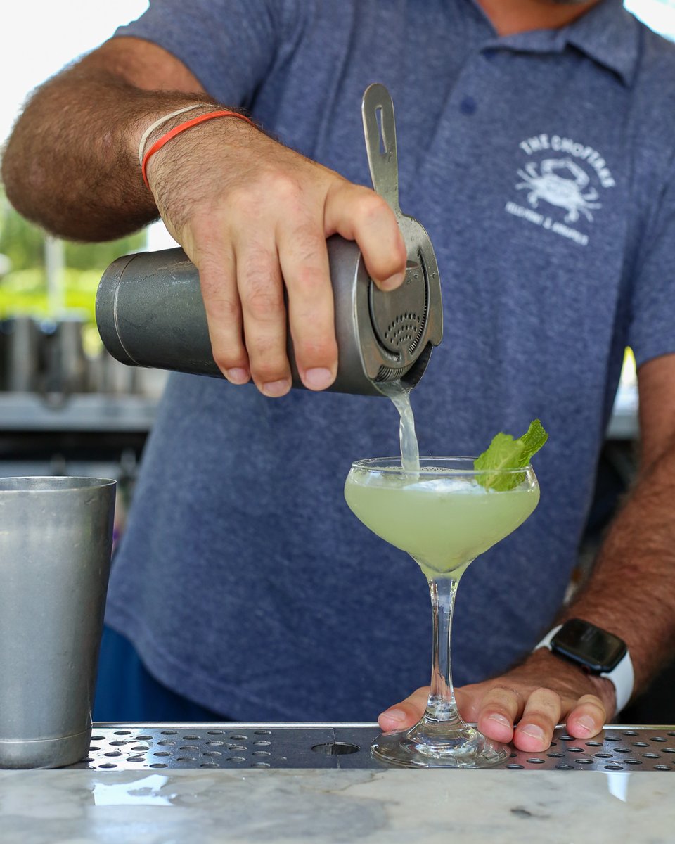 Thirsty anyone? We have just the fix 🥂