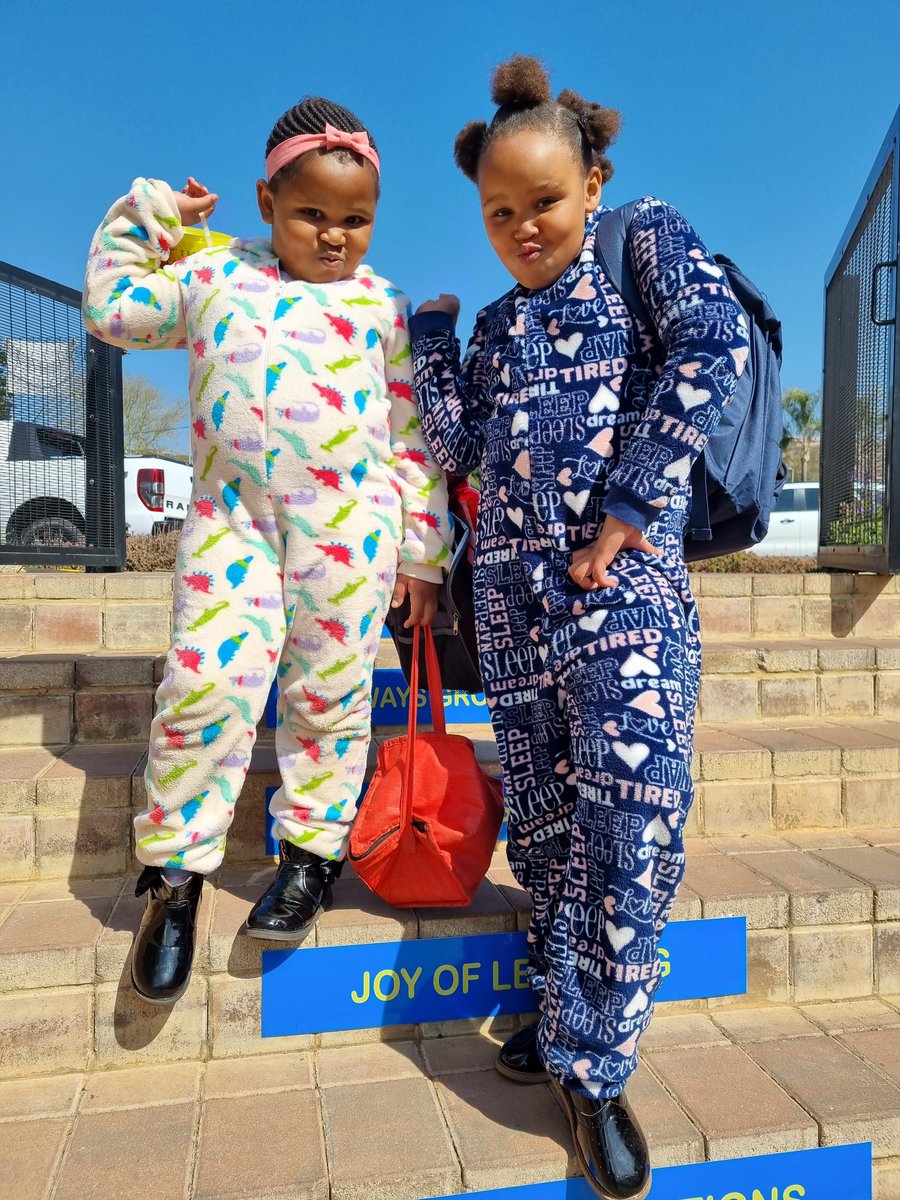 Sifiso_Gumede's tweet photo. It's a wrap ; Pyjama day to end the school term with a bang. Two down, one to go ,I'm so proud of these two ,early mornings ,cold weather, not a single complain. I'm greatful π π #novaneers. https://t.co/DXBdPqluxt