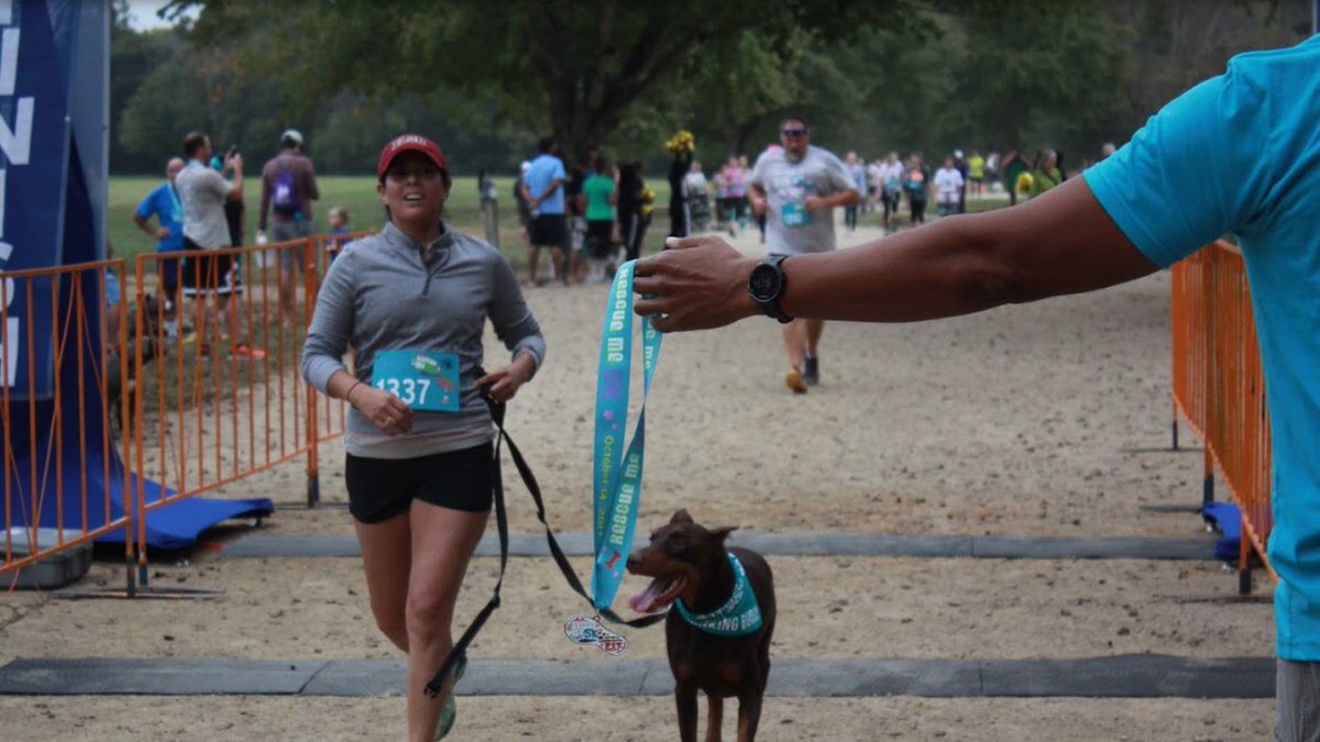 We're running into a fantastic weekend like: 🙌