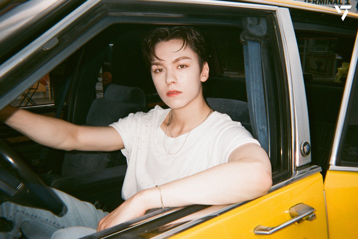 Kep1erkim's tweet photo. The first day of work as a driver who took passengers to the new world of Seventeen, many people had gone by car to _World driven by me. "Welcome in my new world.." the sound indicated that I had brought passengers safely to their destination in Seventeen world. https://t.co/y3msSVEPsv