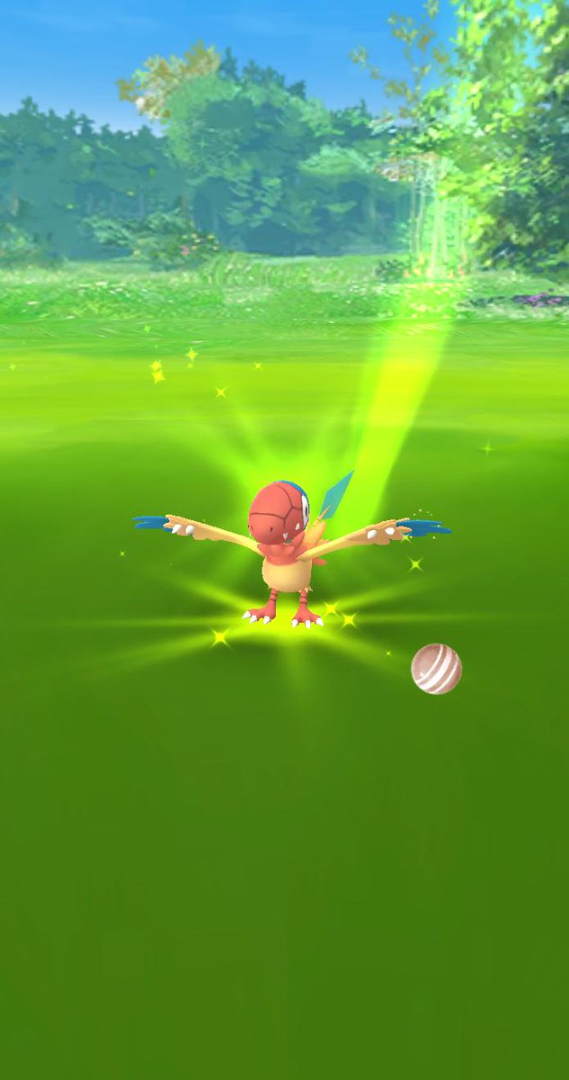 Skitzo610's tweet image. Literally ran out of my house for this! Not my pokedex entry, but I think this is the 1st I've seen in the wild. #PokemonGO #Archen #pinapberry