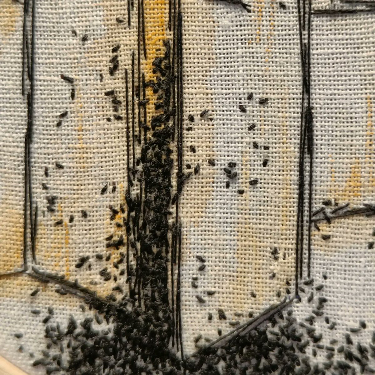 kirikiri1's tweet photo. Hoop for Episode 55 - Pest Control
#embroidery #hoopart #tma #magnuspod #themagnusarchives #thecorruption #johnamherst #jordankennedy #ants https://t.co/l9GVCHDwiw