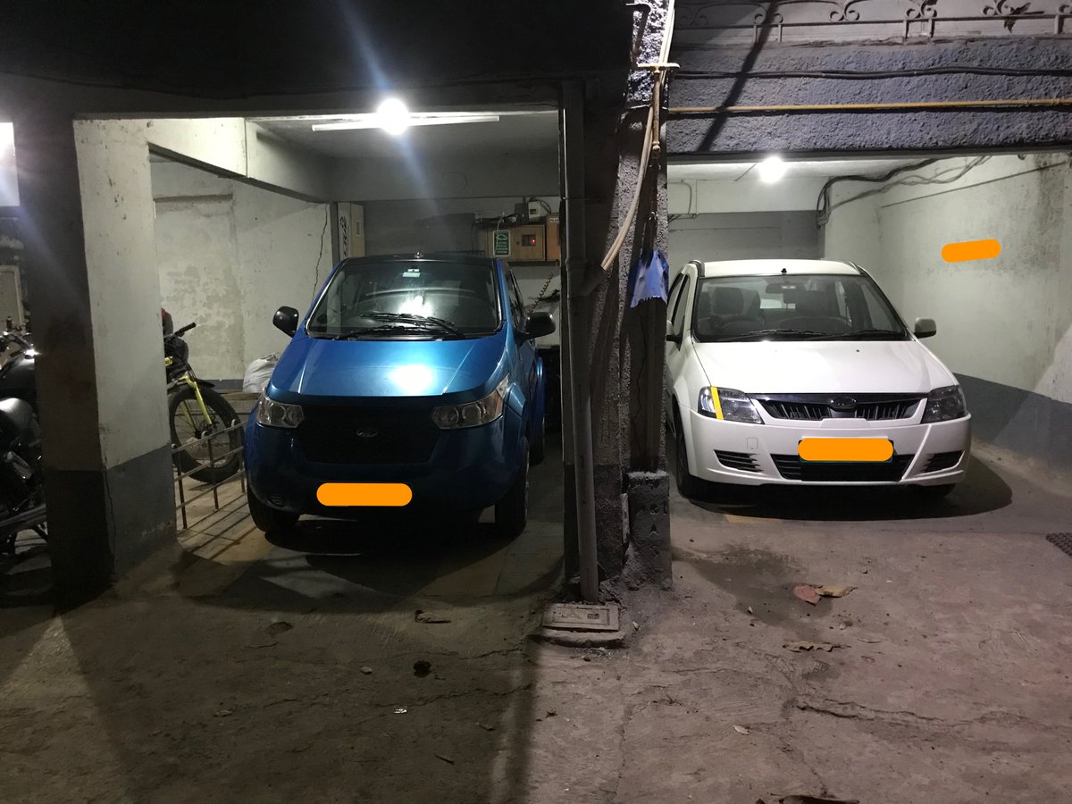 raphaehalim's tweet photo. Jan '22: T2PO’s suspension was very stiff. Our friend Amish helped us do a DIY fix at Kurla, where Fakhruddin and his group sourced parts and replaced what was needed. @MahindraElctrc #Electric @MainiChetan @born_electric #DriveElectric @AmishDadawala @PlugInIndia https://t.co/8mU27K3x2o