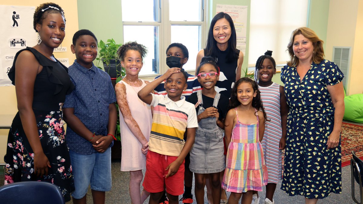 MayorWu's tweet photo. Exciting visit with @BostonBeyond highlighting their work to provide learning opportunities outside the classroom through jobs &amp; other programming, expanding what’s possible for Boston youth. Learn more: https://t.co/na5KVXmKPV https://t.co/OlFARMtkWJ