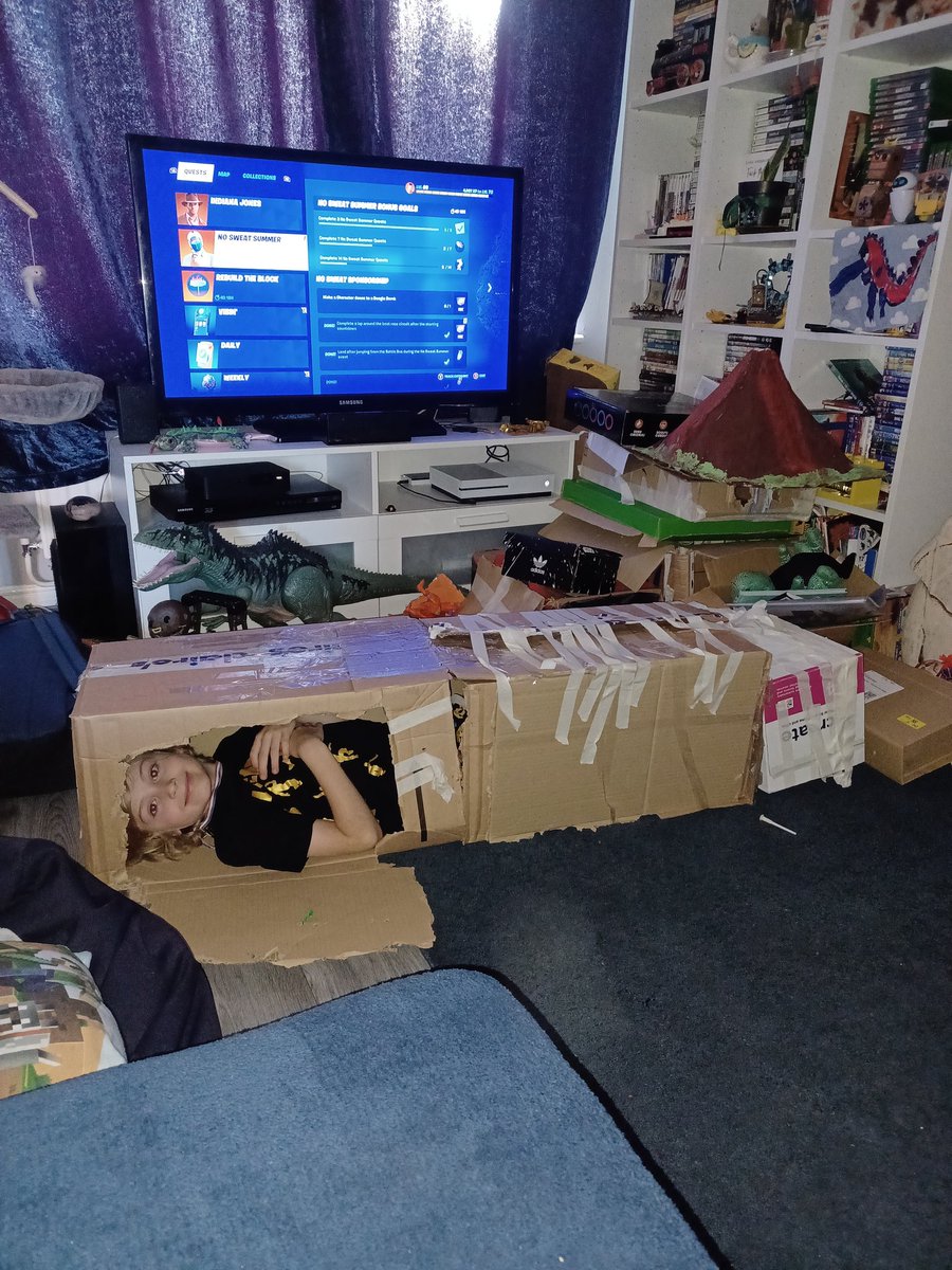 KieraAka's tweet photo. Noah had his 1st full day at the @TheHiveYZ holiday club, he did 9-5 without mum 👏 He loved it esspecially as he got a new box to add to the mountain. Thank you to the amazing Staff for training in type one diabetes, tslim and @dexcom medical equipment. 
#T1D #ASD #ADHD #pda https://t.co/lOch2BCPZI