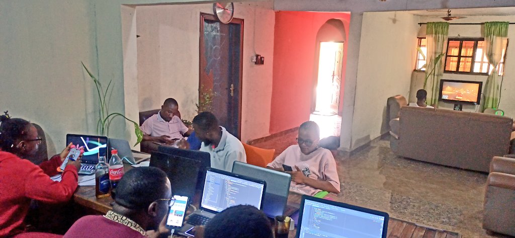 TechFacultyNG's tweet photo. @NnewiCity @NnewiConnect @UchePOkoye @EzeasorIje @BillAchusim @Weird_Techie @MrPrewsh @TheEmmaIbekwe If you are in Nnewi, you can come around Thursday to Saturday of every week. You can learn or improve in new technologies like mobile development, data, cloud, ML, iOT, etc. Feel free to DM or email nnewitech@gmail.com for details.

All FREE. https://t.co/BJ5W8mAXO7