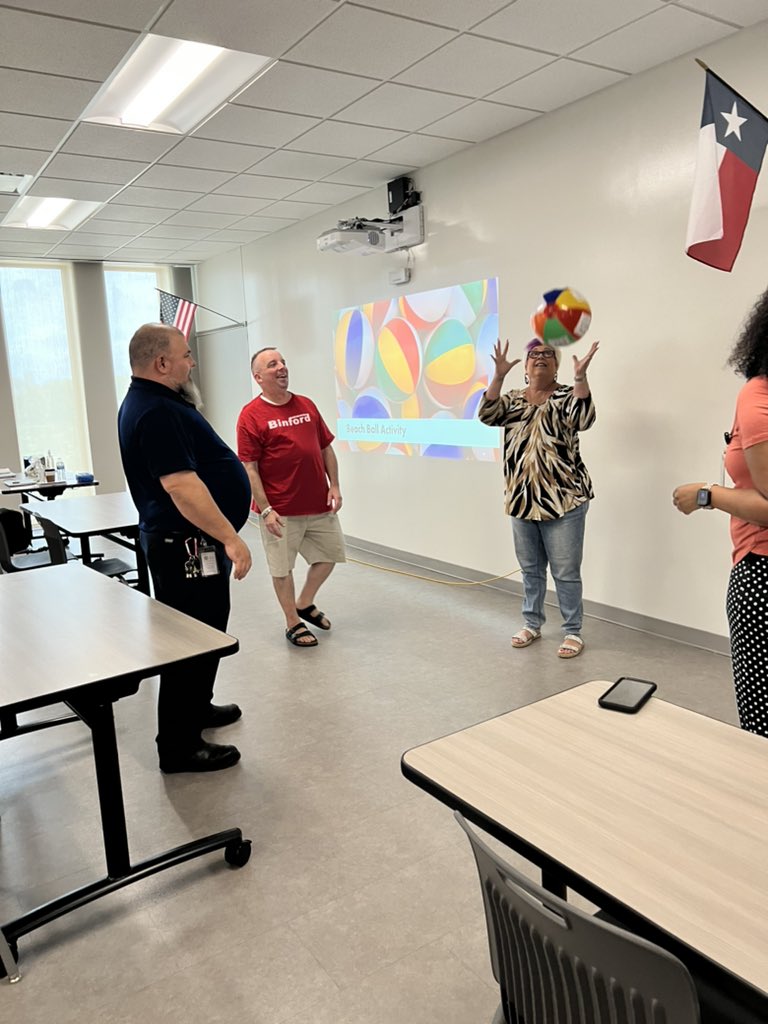 Thanks @MyCampusGoals! James Reese teachers carrying in the beach ball activity! @CTEReeseCenter @DrKwabena #weareone