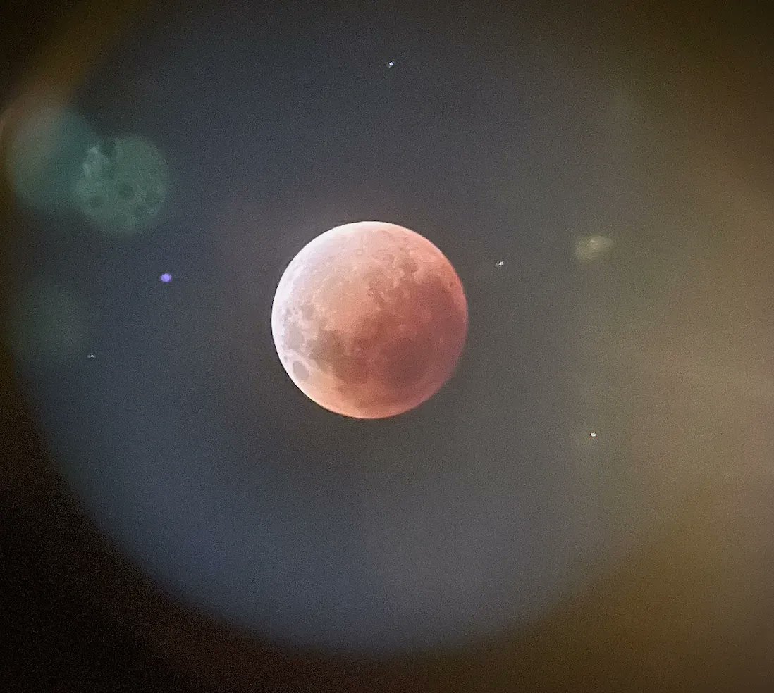 Check out this eclipse shot some of our Astro members captured while observing over the summer!  pc: <a href="/g00dn1ghtt/">˚✧₊⁎ ✿mimi✿ ⁎⁺˳✧༚</a>