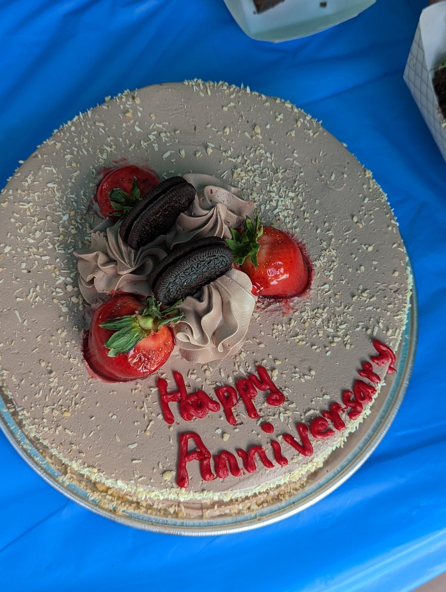 ChicagoFunClub1's tweet photo. celebrating anniversaries naked fun. https://t.co/oSYEWI7iOT #anniversary #happyanniversary #happybirthday #nourisheveryyou #livingmybestlife #livingthedream #takeyourclothsoff #topthis #ReTokforNature #bodypositivity #bodyacceptance #nudism #naturism #skinnydip #nakedfun #new https://t.co/5w4VLUa2R8