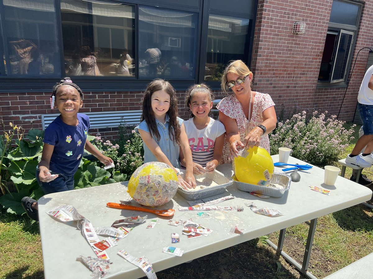 BayElementary's tweet image. Having fun and working hard! 😎 @PatMedSchools @pta_bay Summer Academy fun 🤩