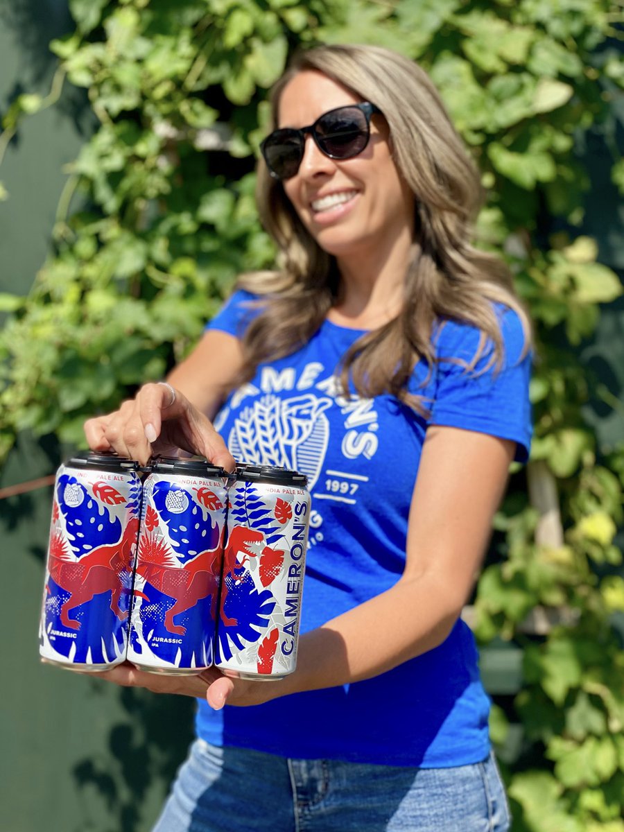 Happy National IPA Day! Celebrate with our Award Winning Jurassic IPA!🦖 #nationalipaday 

Did you know Jurassic IPA recently won GOLD at the 2022 Canadian Brewing Awards?🥇

Find it at your local LCBO today!🍻