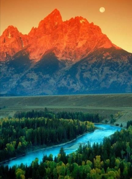 gauthie74757302's tweet photo. View over the Grand Téton National Park at sunset, USA 🇺🇸💙❤️🧡💚 https://t.co/xLkY9q9lGW