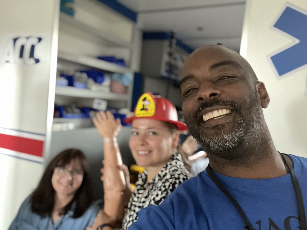 sch_ldp's tweet photo. SCH Administrative Retreat— scavenger hunt😅🤣😀#SCHTeamwork22 https://t.co/Wm6vg2dNen