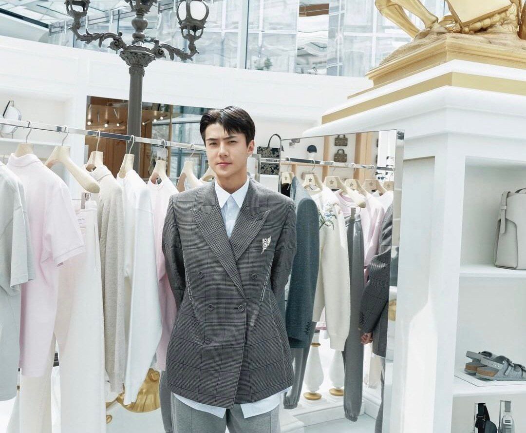 KDM_M1288's tweet photo. نگا استیل گنگو نگا ترکیب و رنگو 
I vote for #ExoKPop at the #KCAMexico 
#EXO @weareoneEXO https://t.co/KPdv9BIVp1