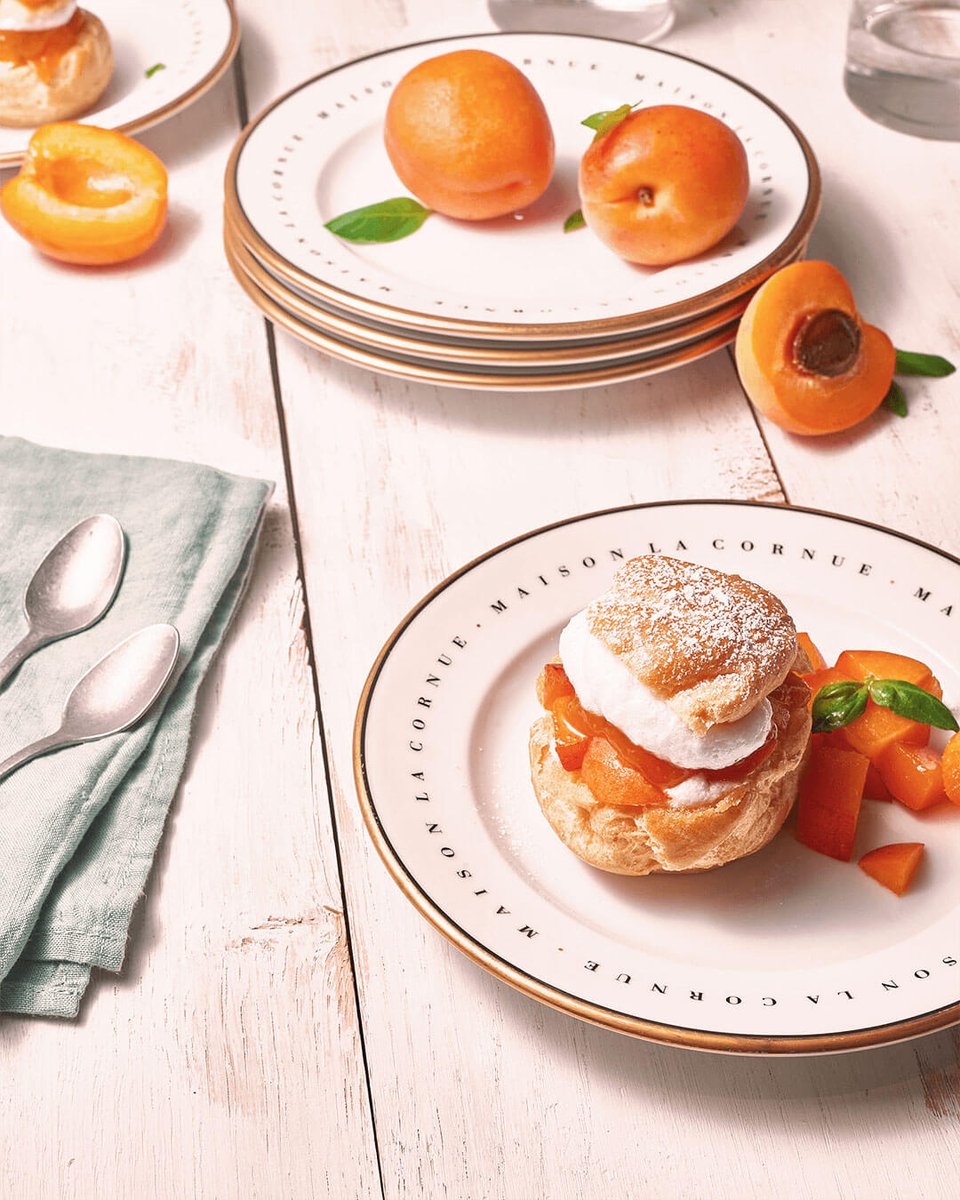 #RECIPE: Apricot Choux Buns 🍑

Try this delicious treat with your La Cornue Château or Cornufé oven!

Full recipe: lacornue.com/en-GB/lifestyl…

#LaCornue #Recipes #Chateau #Cornufe #GasBurner #InductionOven #ElectricOven #LuxuryAppliances #KitchenAppliances #Guelph #GuelphON