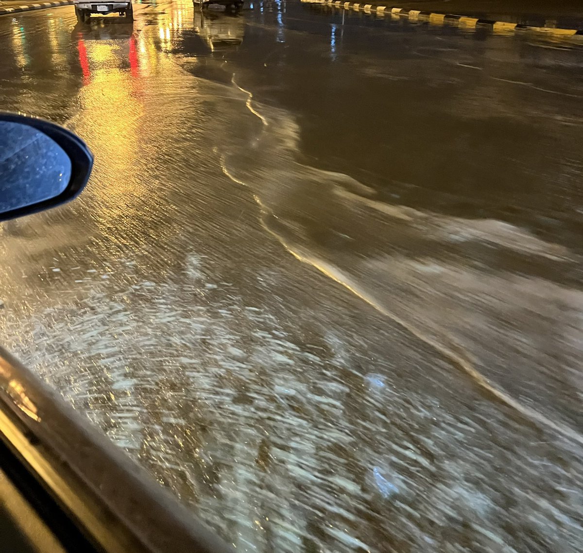 wcel8's tweet photo. مطر الليل🫶🏻 https://t.co/7zM0Q4XCYu