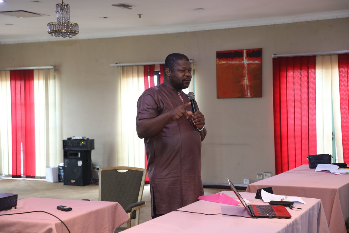 aneejnigeria's tweet photo. #ANEEJSCALEProject Presentation by the Resource Person, Babatunde Oluajo on Private Sector, Rationale for CSO Engagement of the Private Sector,  Private sector corruption, transparency and accountability issues and Introduction to the UNCAC Coalition Guide on CSO &amp; Private Sector https://t.co/HjnEfUTGfO