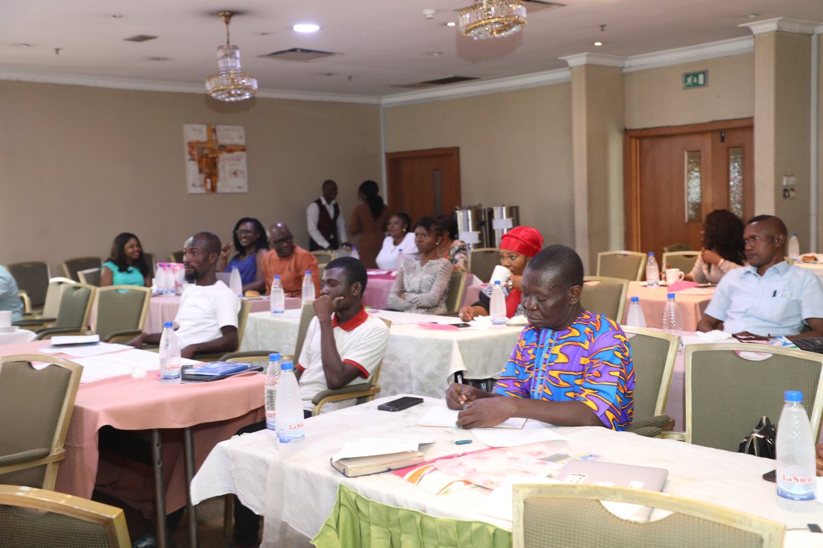 aneejnigeria's tweet photo. #ANEEJSCALEProject Presentation by the Resource Person, Babatunde Oluajo on Private Sector, Rationale for CSO Engagement of the Private Sector,  Private sector corruption, transparency and accountability issues and Introduction to the UNCAC Coalition Guide on CSO &amp; Private Sector https://t.co/HjnEfUTGfO