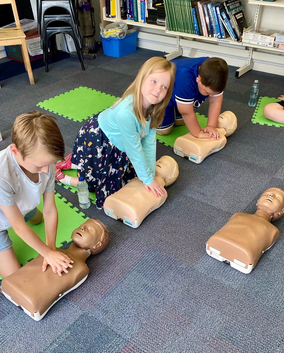 MiniFirstAidLN's tweet photo. Early Years & Kids Class pictures from todays sessions at @GingerbreadHumb in Humberston.
Well done Mini First Aiders 👏👏
Grown ups we would love to see any pictures that you captured too 💚
#minifirstaid #firstaidforkids #teachthemyoung #humberston #cleethorpes #nelincs https://t.co/vqAC1ShspX