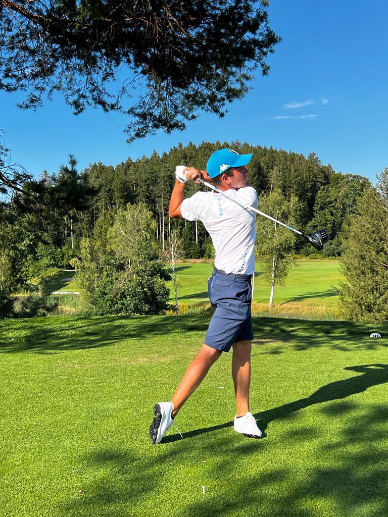 FederGolf's tweet photo. 📌 Swiss Golf International Championship

🏌🏻 Nella classifica maschile in testa ci sono 🇨🇭#Keller e 🇨🇭#Gilardi con -6. 🇮🇹#Manzoni 4/o (-4), #Rigamonti 7/o (-3), #Fantinelli e #Campigli 12/i (-1), #Manfredi e #Cristoni 19/i (+1). https://t.co/5BGdeAMgTT