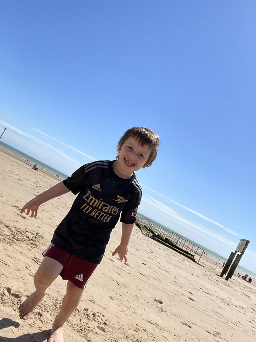 Michael Cross tweet media