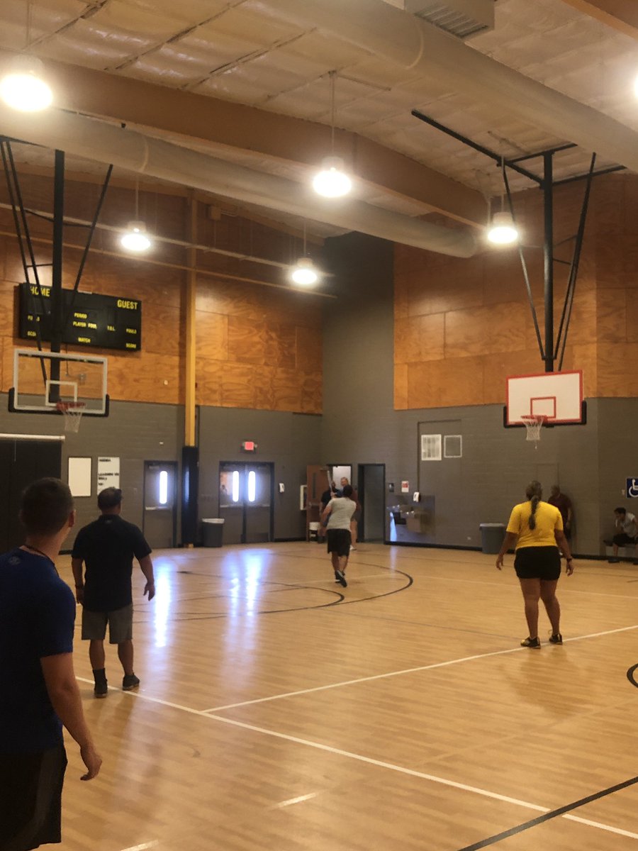CoachLOrtega's tweet photo. Before we teach the game, we play the game!! @ECISD_PeHealth @LegacyECISD @HMSHurricanes #PETeachers https://t.co/ecoElfreHE