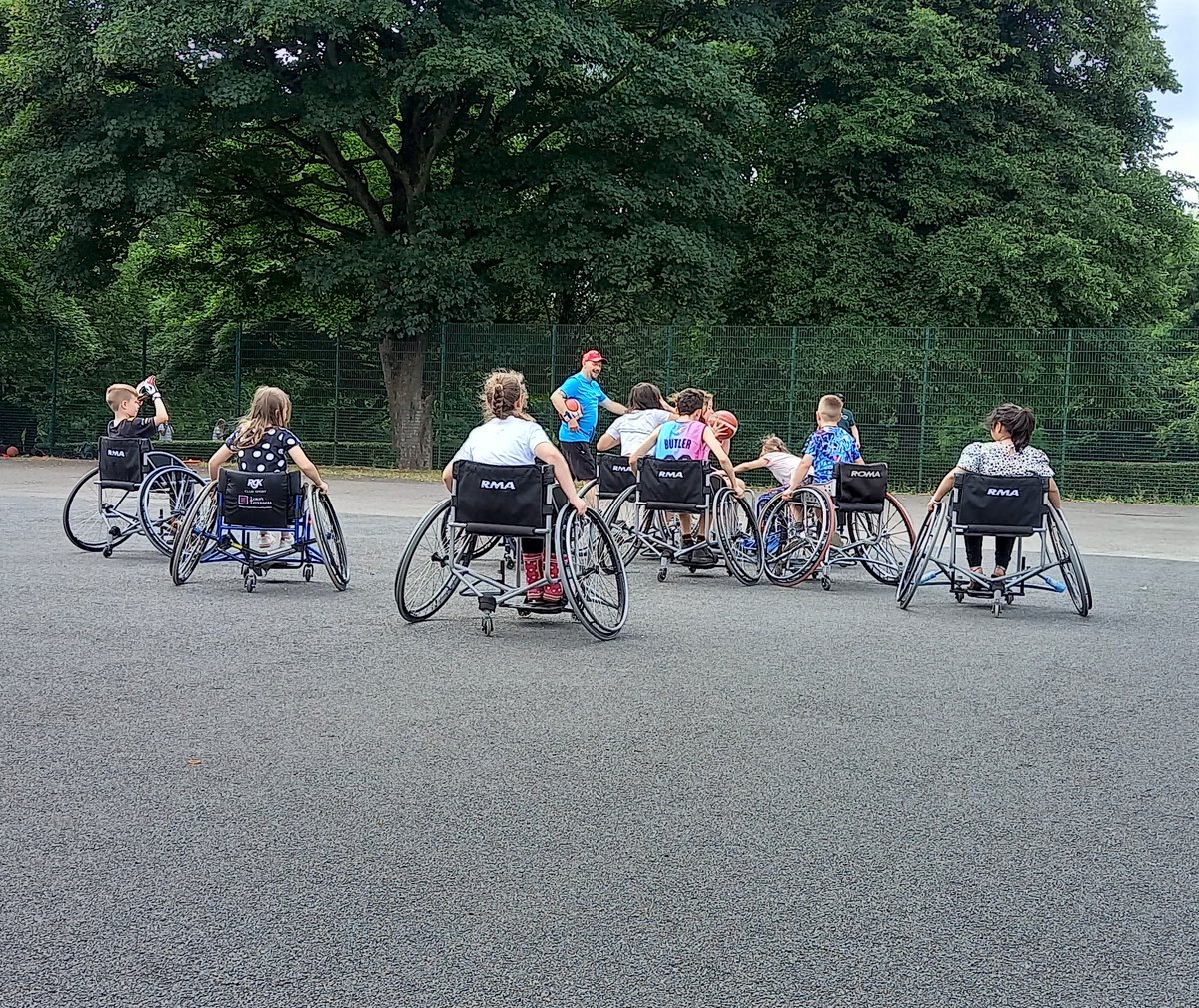 WalsallCouncil's tweet photo. A great turnout at the #TriItWalsall event, which took place at Reedswood Park on 4 August. 

Residents had the opportunity to take part in free activities including cycling, judo, cricket, wheelchair basketball and many more. 

Thank you to everyone for their support. 

#B2022 https://t.co/kYhAxpunR0