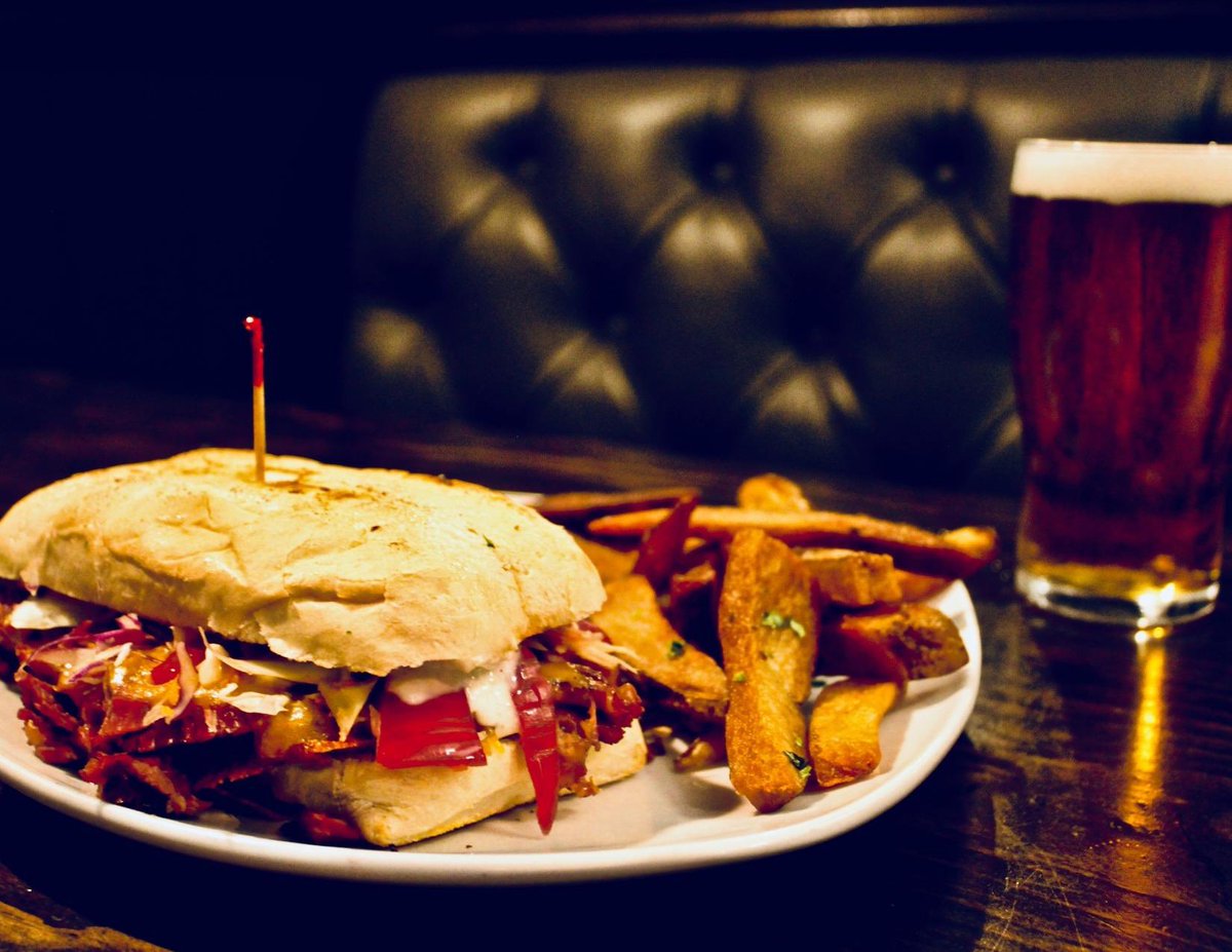 We think Thursdays call for a Corned Beef Sandwich &amp; a cold beer. We open @ 5pm. Our High Tea Happy Hour is from 5pm - 7pm too. What more could you ask for? Stop in! #thegrafton #lincolnsquarechicago #chicago #cornedbeef #highteahappyhour